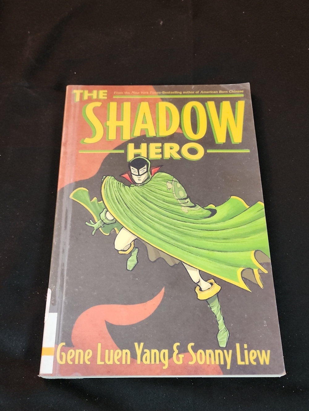 Graphic Novel The Shadow Hero -